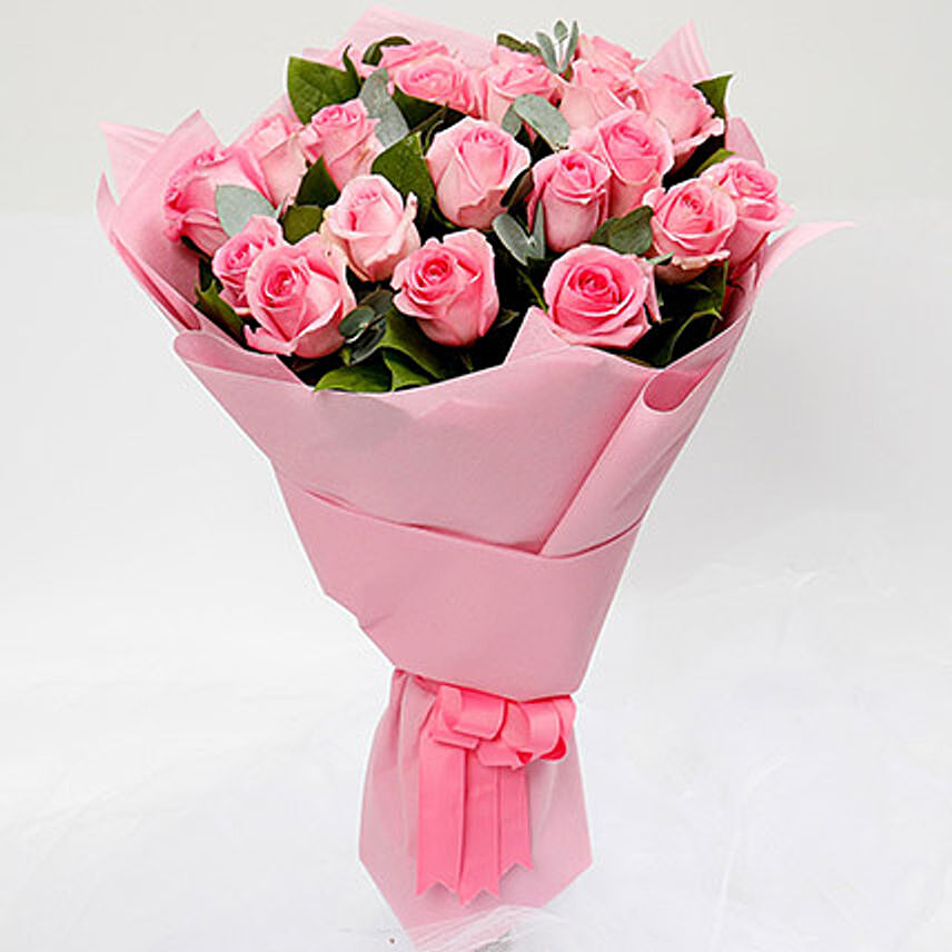 Bouquet Of 20 Pink Roses: 
