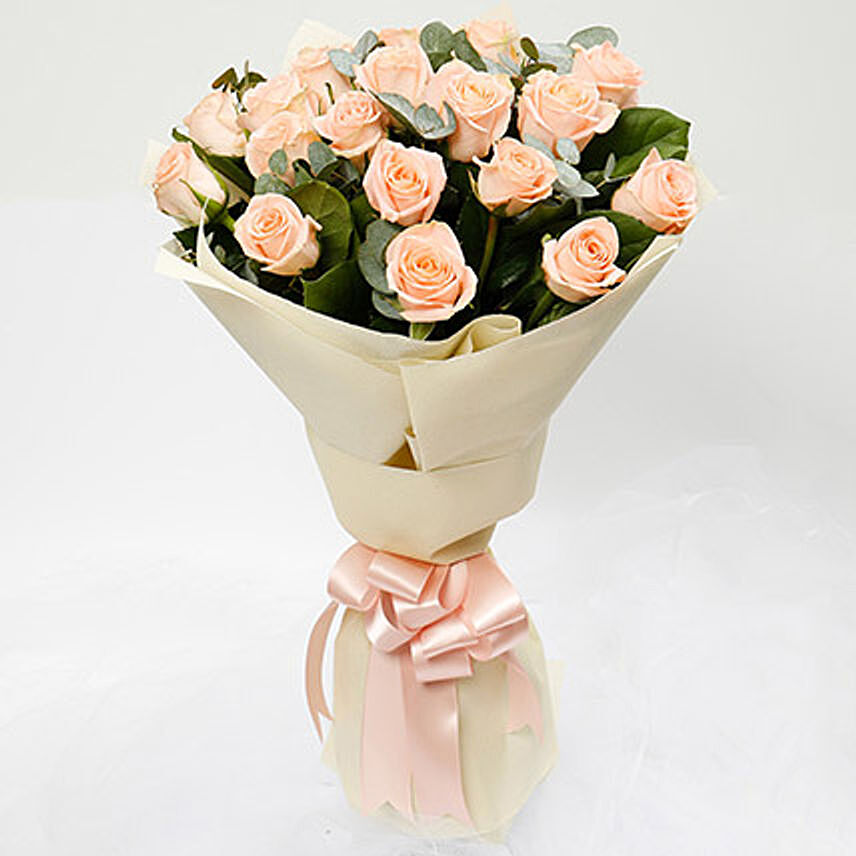 Peach Love 20 Roses Bouquet: Hand Bouquet Singapore