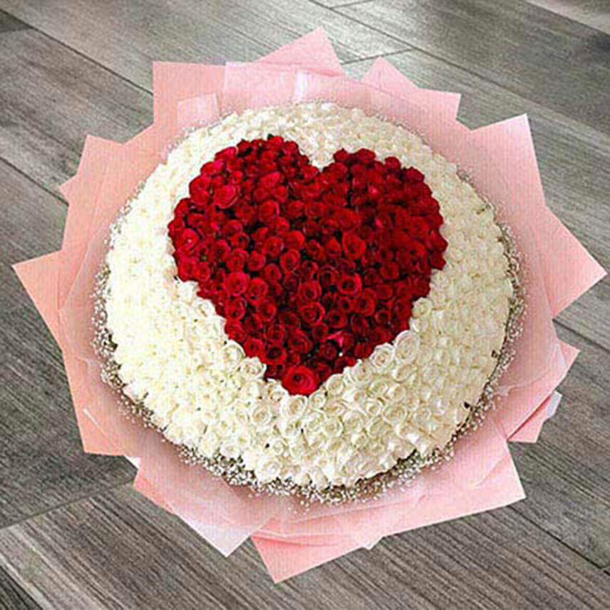 400 Heart Roses Arrangement: Florist Serangoon
