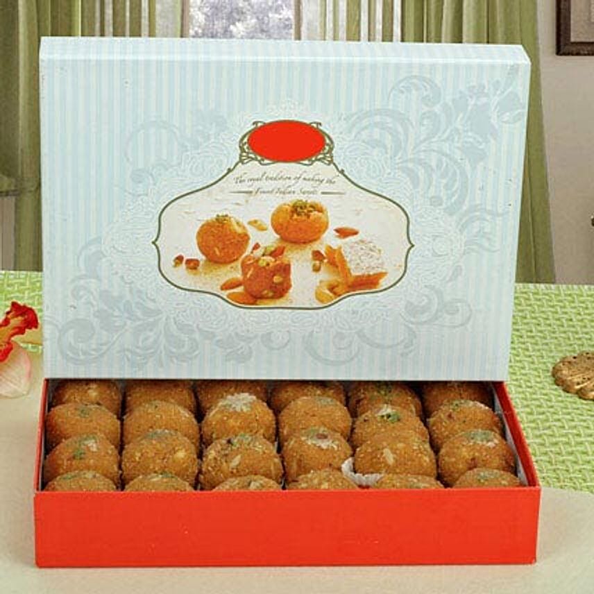 Box of Dry Fruits Besan Laddoo: 