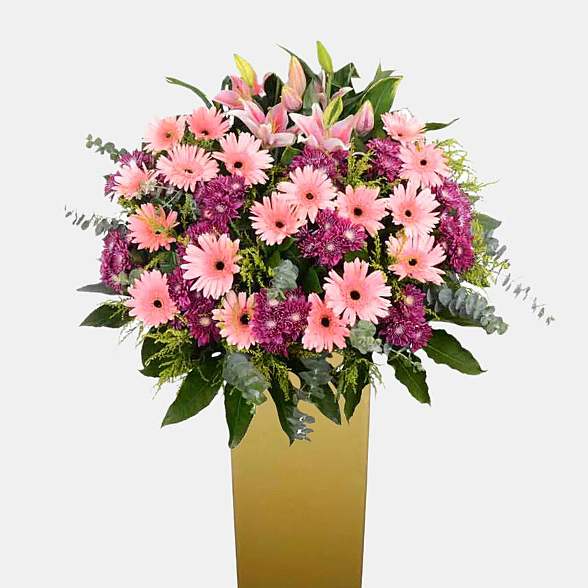 Arrangement Of Royal Flowers: Lily Bouquet
