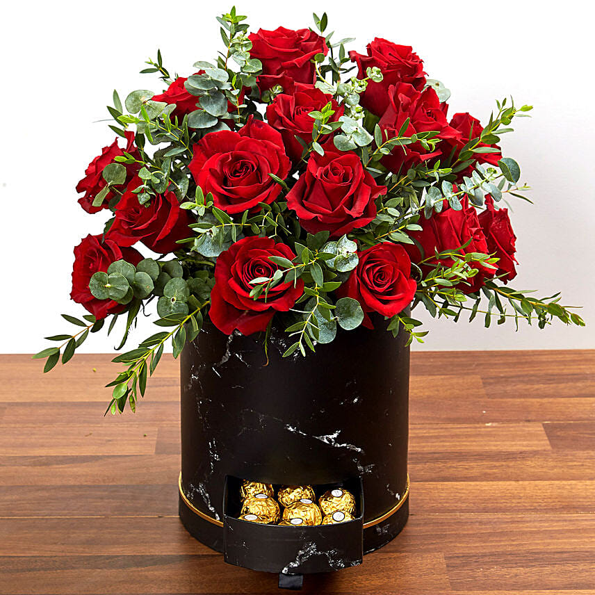 Box Arrangement of 30 Roses: Ferrero Rocher Chocolates