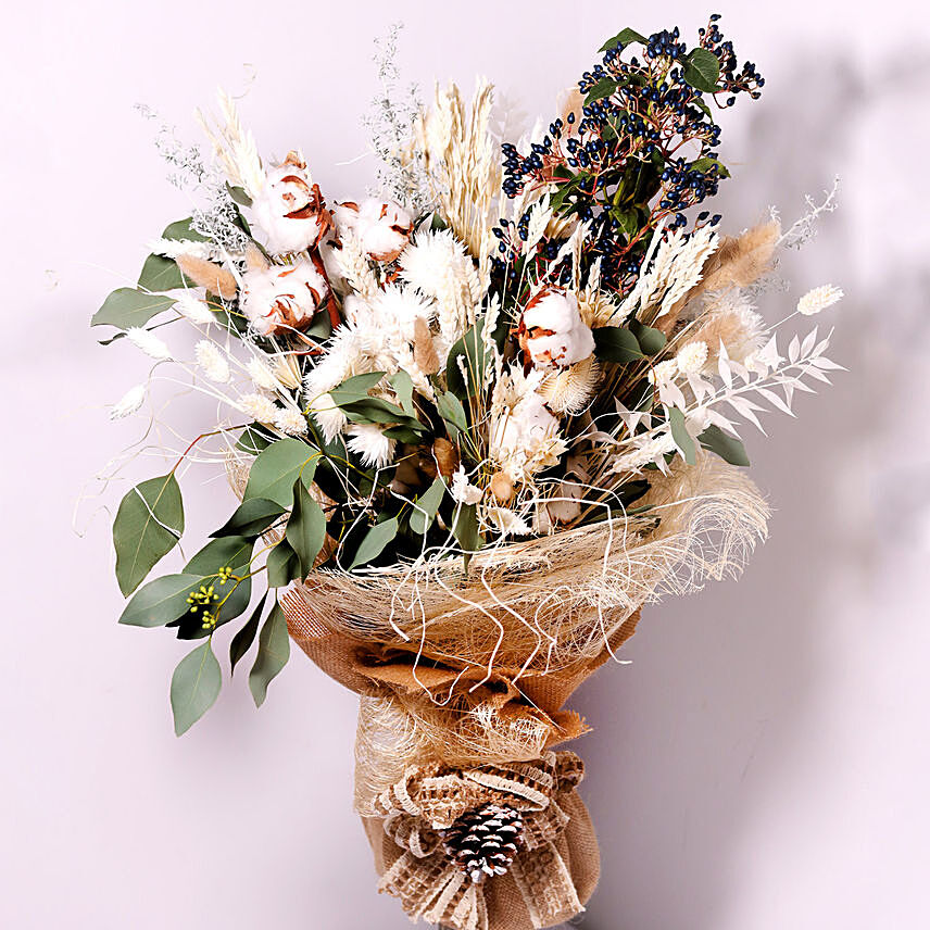 Graceful Dry Flower Bouquet: Xmas Presents For Boyfriend
