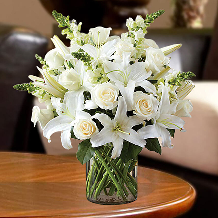 Love For White Flowers Vase: Premium Flowers 