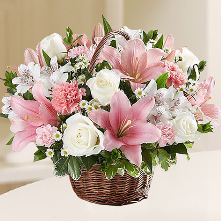 Beautiful Flowers Basket: Lily Flowers