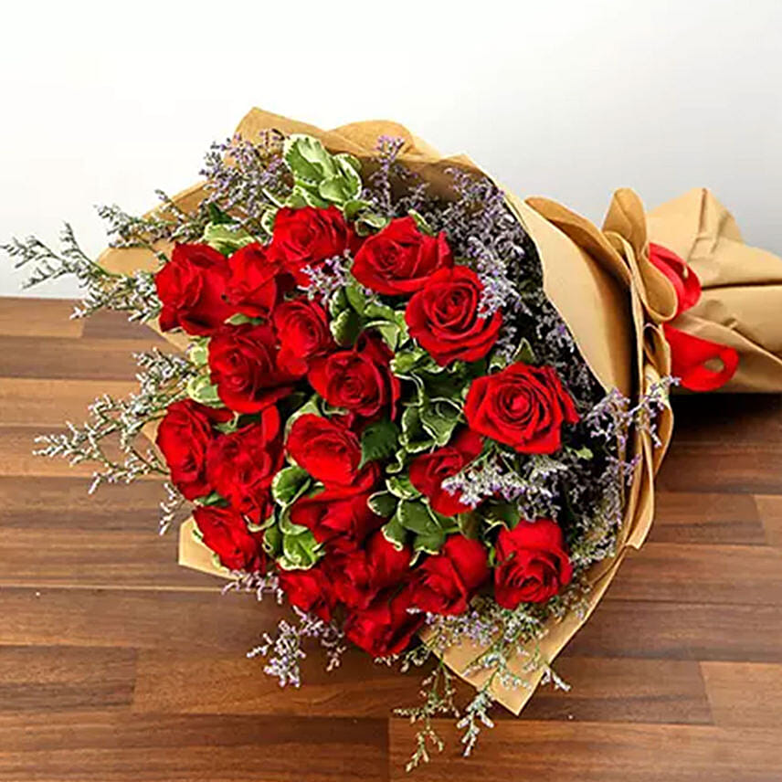 Bouquet Of 20 Red Roses: Gift Ideas For Friends