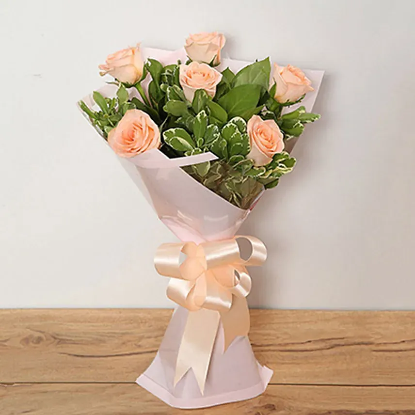 Bouquet Of Peach Roses: International Women's Day Flowers