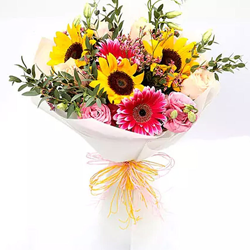 Harmonic Roses and Sunflower Mixed Bouquet: Yellow Floral Bouquet