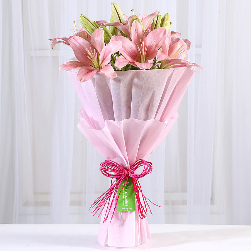Admirable Asiatic Pink Lilies Bunch: Lily Flowers