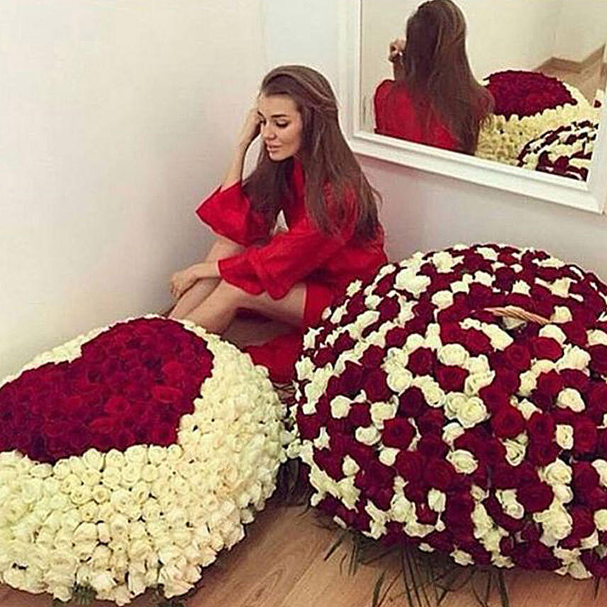 Red & White Rose Arrangement for Valentines Day: Flower Arrangements in Vase