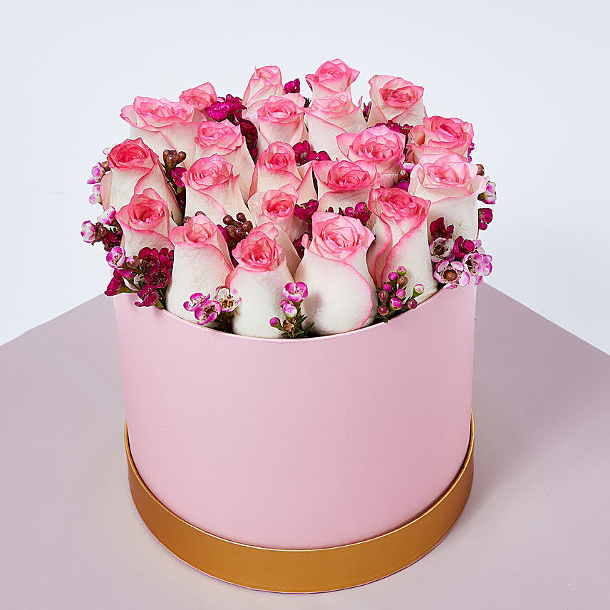 Dual Shade Roses In A Box: 520 Flowers and Gifts