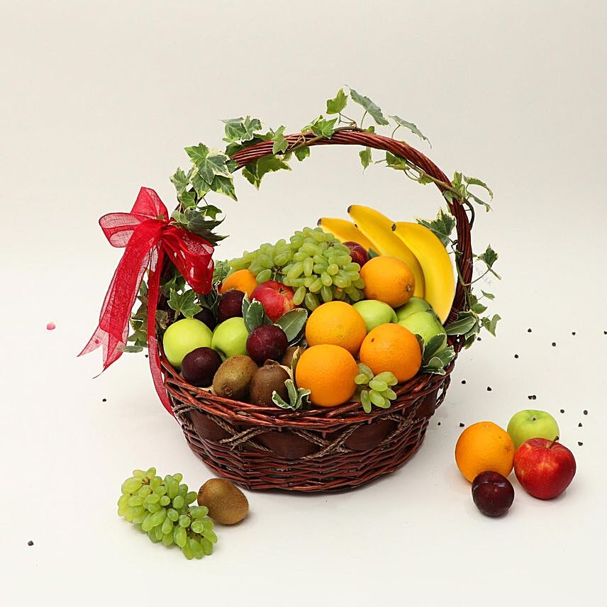 Premium Juicy Fruits Basket: Halal Gift Basket 	