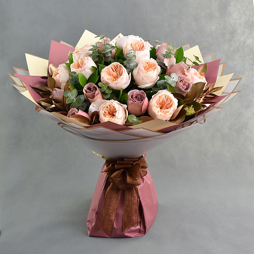 Premium Bouquet Of Garden Roses: 