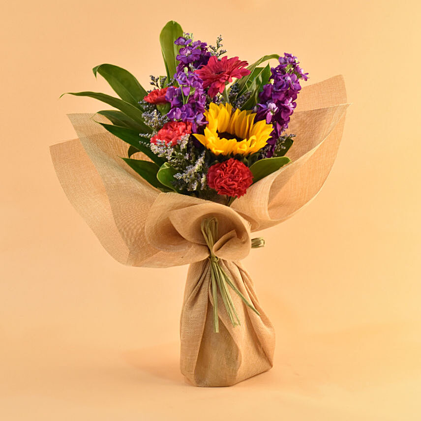 Striking Mixed Flowers Bouquet: Thanksgiving Gifts Singapore