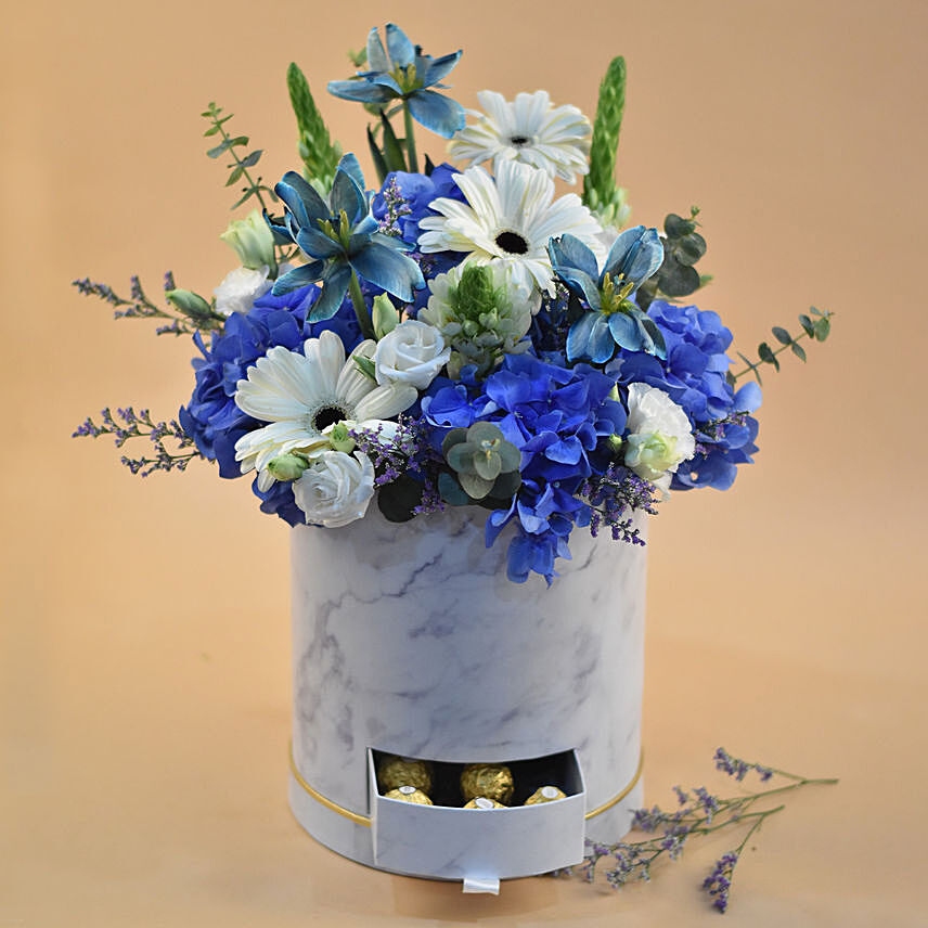 Lovely Mixed Flowers Box Arrangement: Flowers in a Box