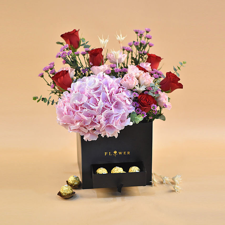 Mixed Flowers & Ferrero Rocher Black Box: Flower Arrangements in Vase