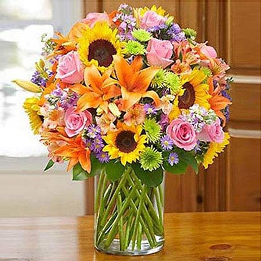 Garden of Grandeur: Sunflower Bouquets
