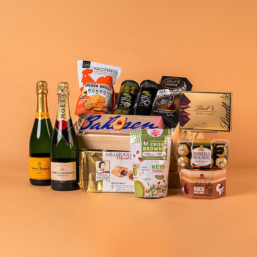 Flavoursome Champagne N Chocolate Hamper: Wine Hampers Singapore