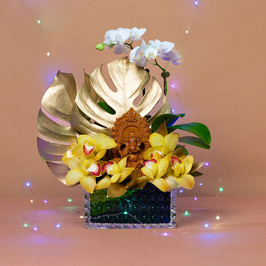 Festive Vibe Floral Vase N Ganesha Idol Combo: Diwali Gifts