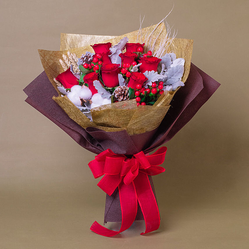 Xmas Red Roses Bouquet: Fresh Flowers 