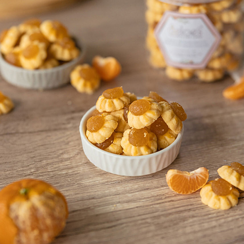 Mini Vegan Pineapple Tarts: Cookie Shop