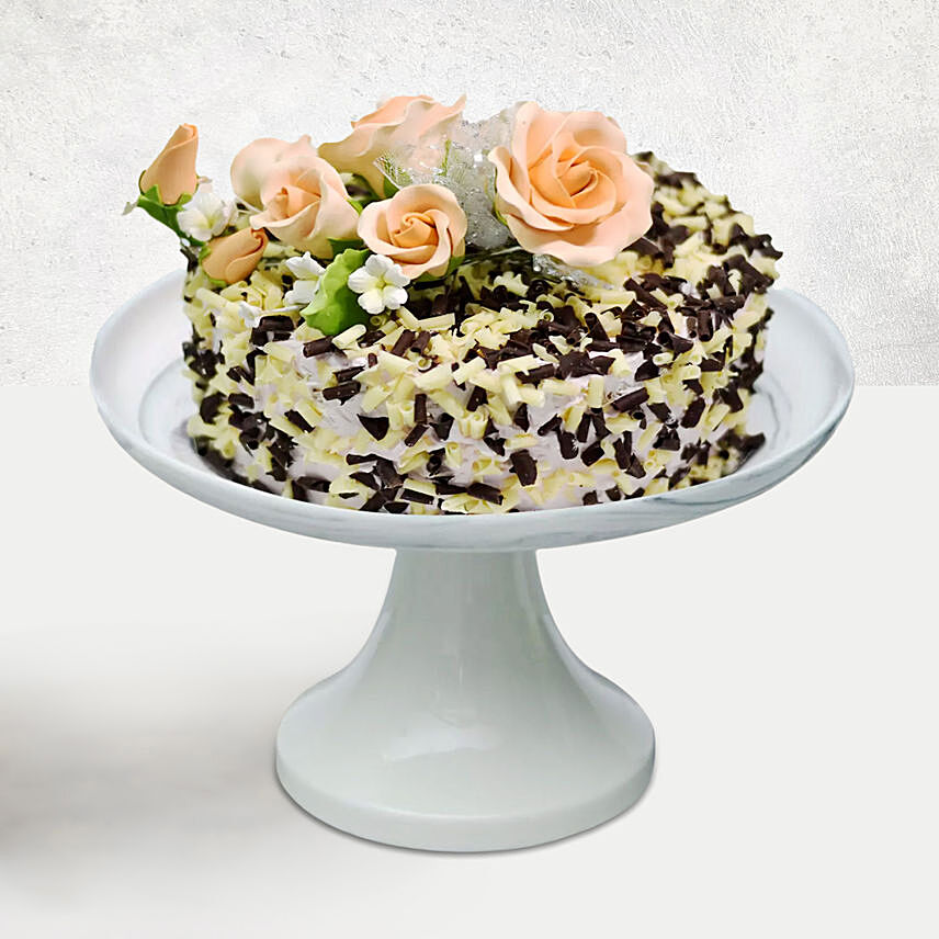 Chocolate and Vanilla Choco Chip Cake: Wedding Anniversary Cake