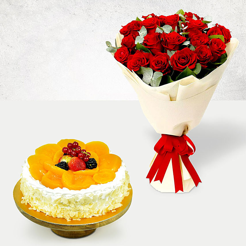 Fruit Cake and Red Rose Bouquet: Flower Arrangements With Cake