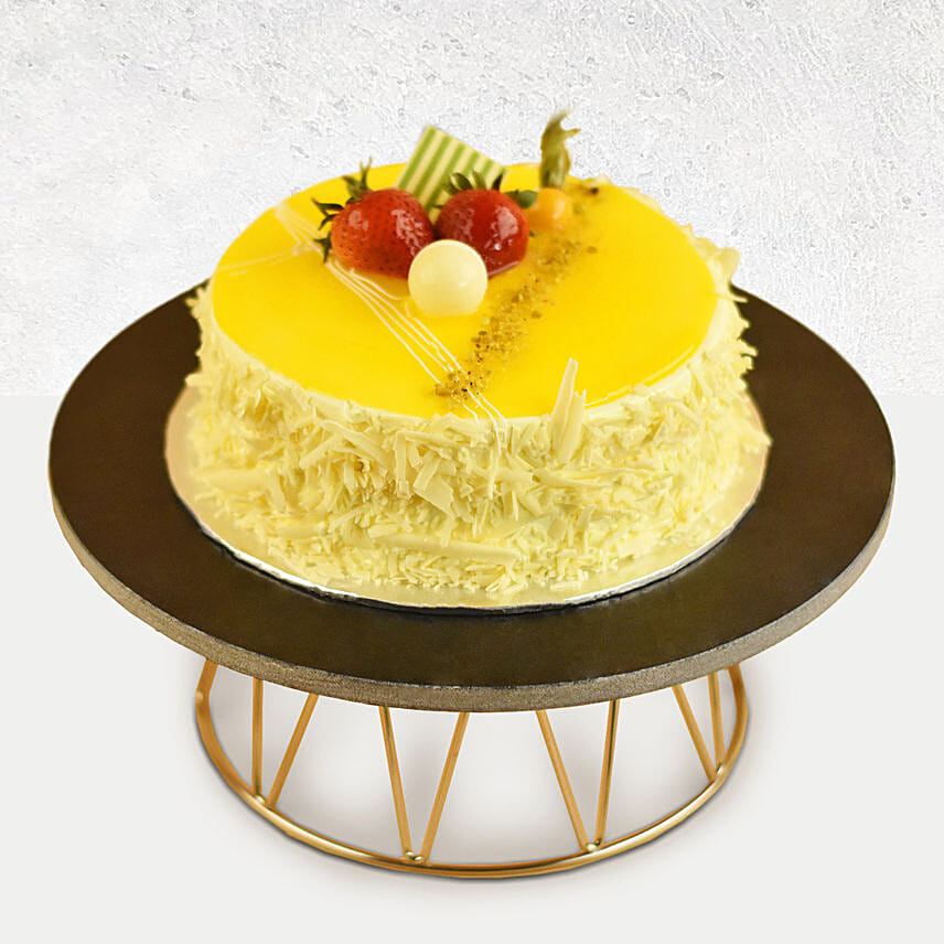 Fruity Mango Sponge Cake: 