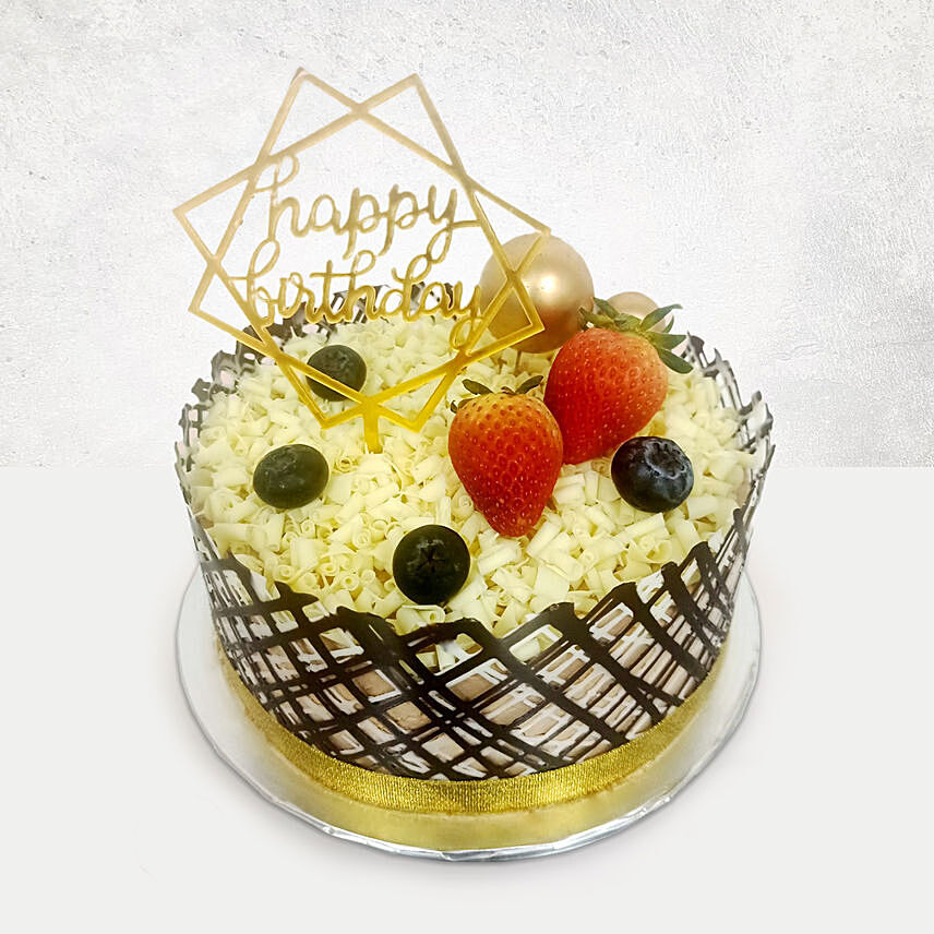 Happy Birthday Chocolate Cake: Strawberry Cake 