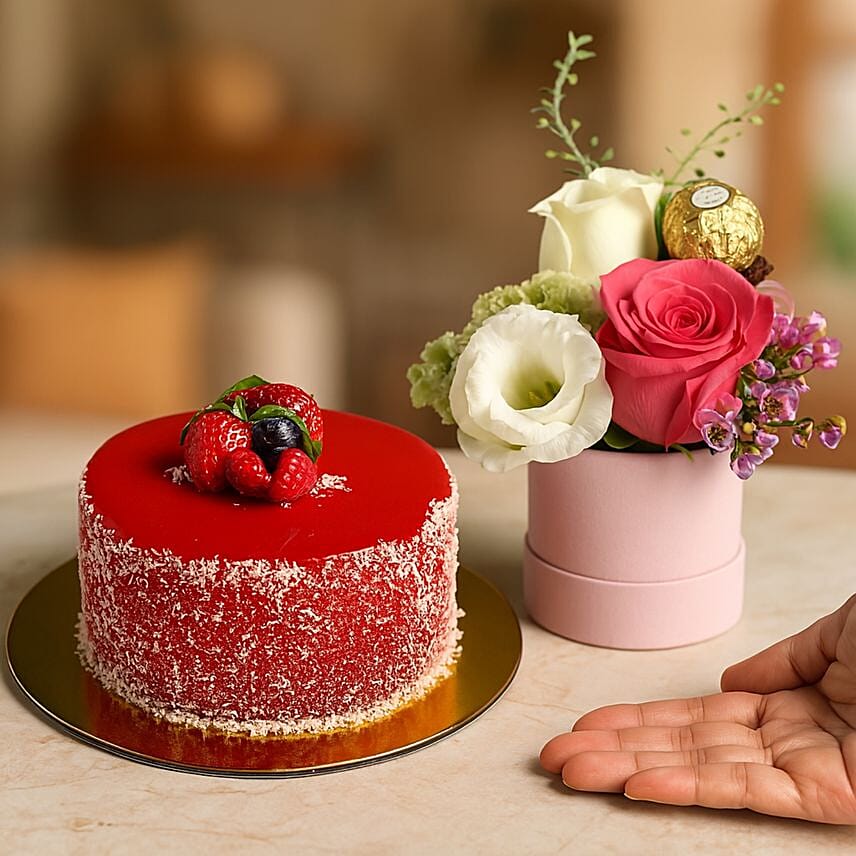 Roses Box With Mini Mousse Cake: Pink Flower Bouquet