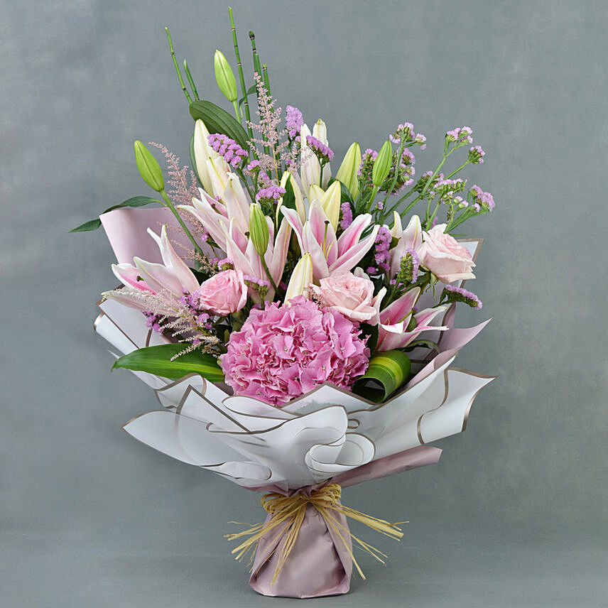 Grand Pink Petals: Flower Bouquets