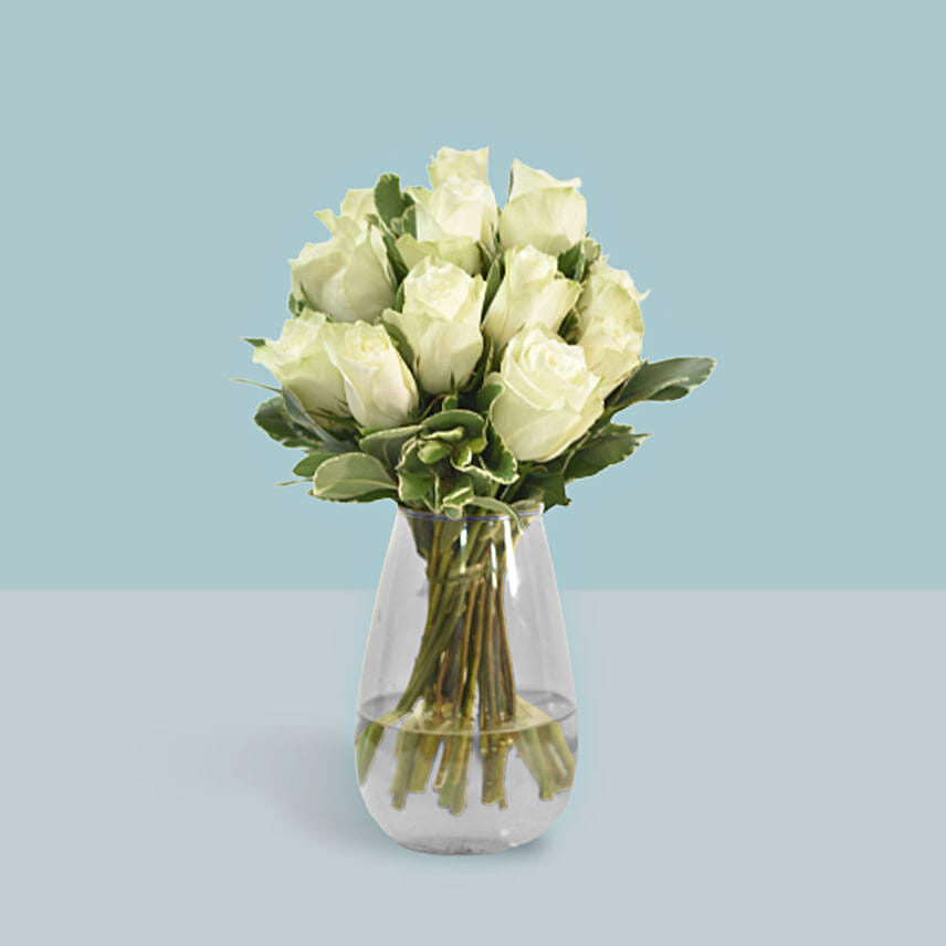 Vase Of Elegant White Roses: Rose Bouquet For Birthday