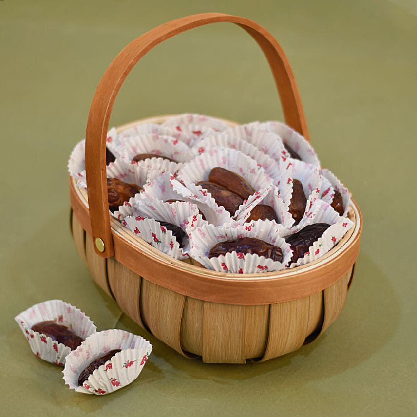Hari Raya Dates In Tray 1 Kg: Hari Raya Hamper Singapore