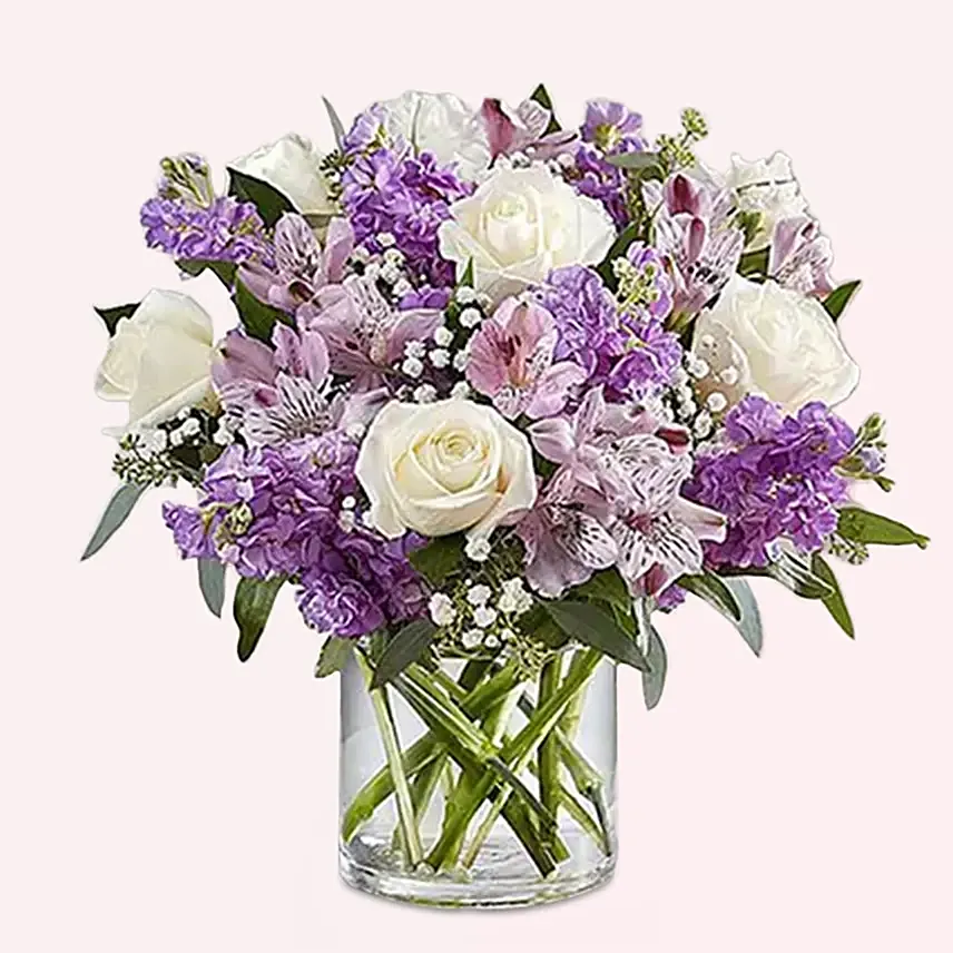 Purple And White Floral Bunch In Glass Vase: Carnations Bouquets