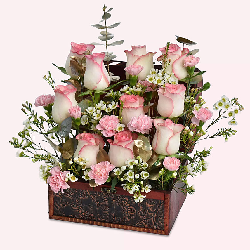 Treasured Love Flower Box: Mothers Day Flowers Singapore