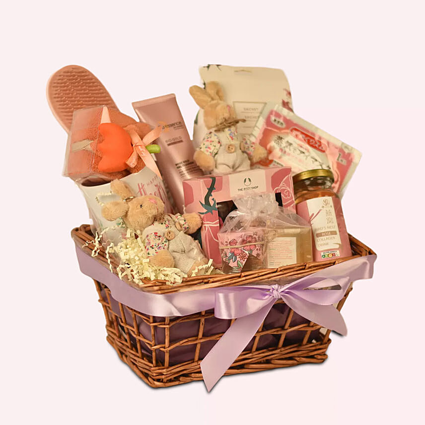 Lovable Gift Hamper: Mothers Day Gifts in Singapore