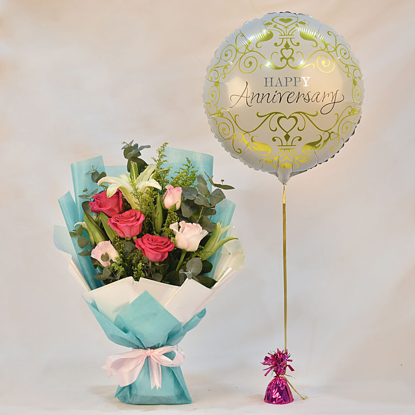 Attractive Roses With Anniversary Balloon: Balloon Flower Bouquet