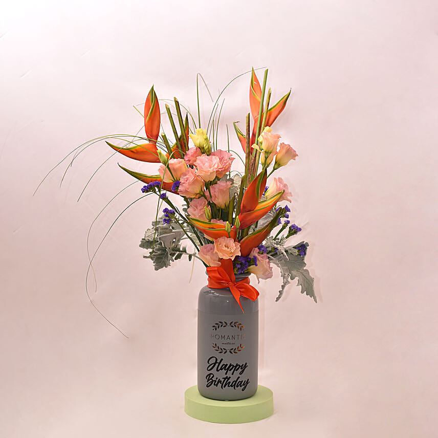 Engaging flowers In Designer Vase: White Flowers Bouquet