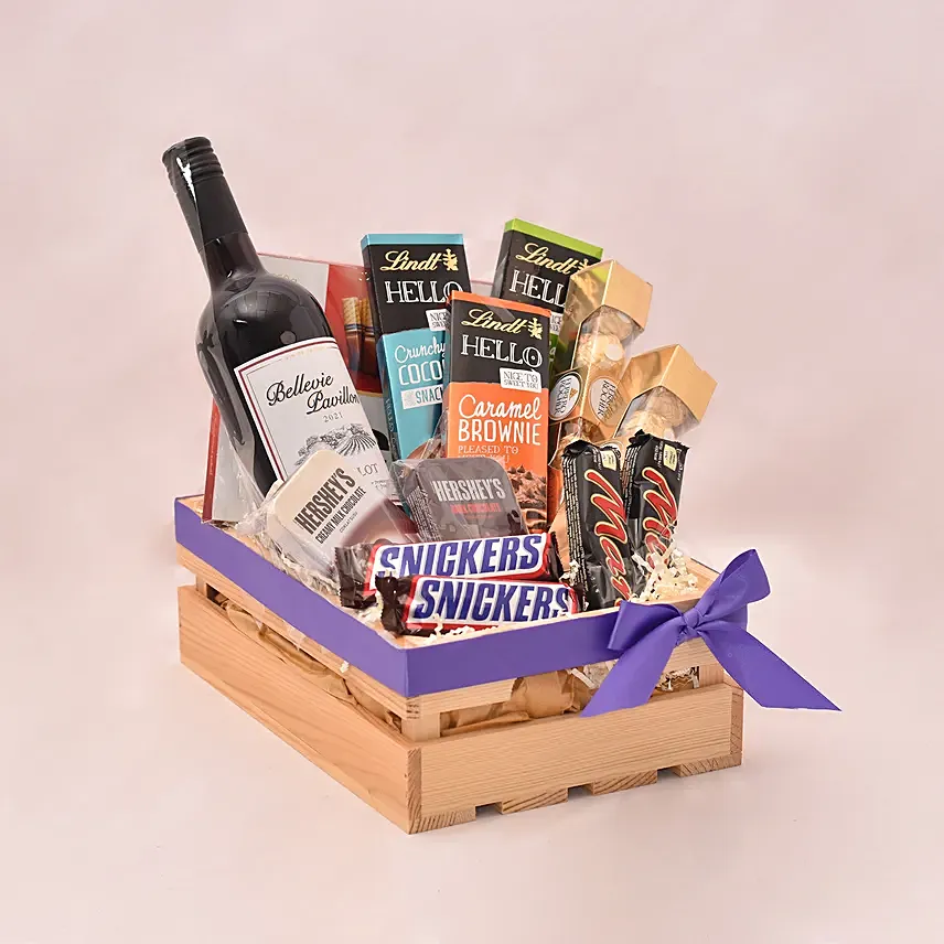 Smashing Wine & Chocolate Hamper: Anniversary Gift Hampers