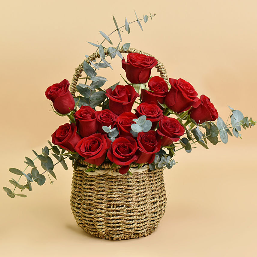 Basket Full of Love: Bouquet of Roses