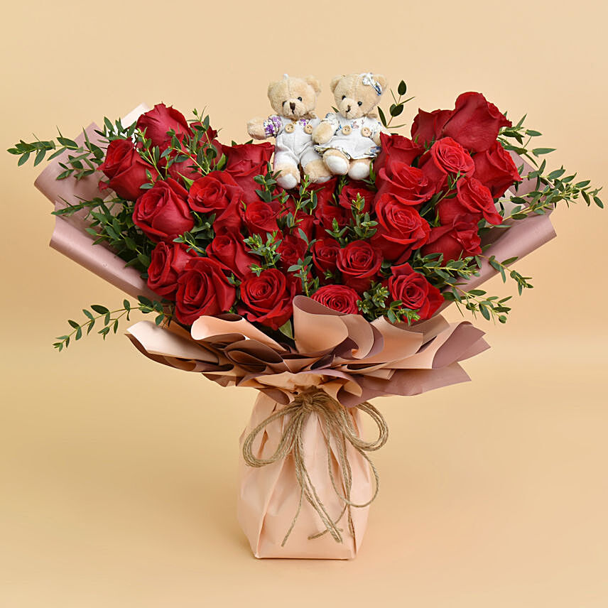 Love Trails: Bouquet of Fresh Flowers
