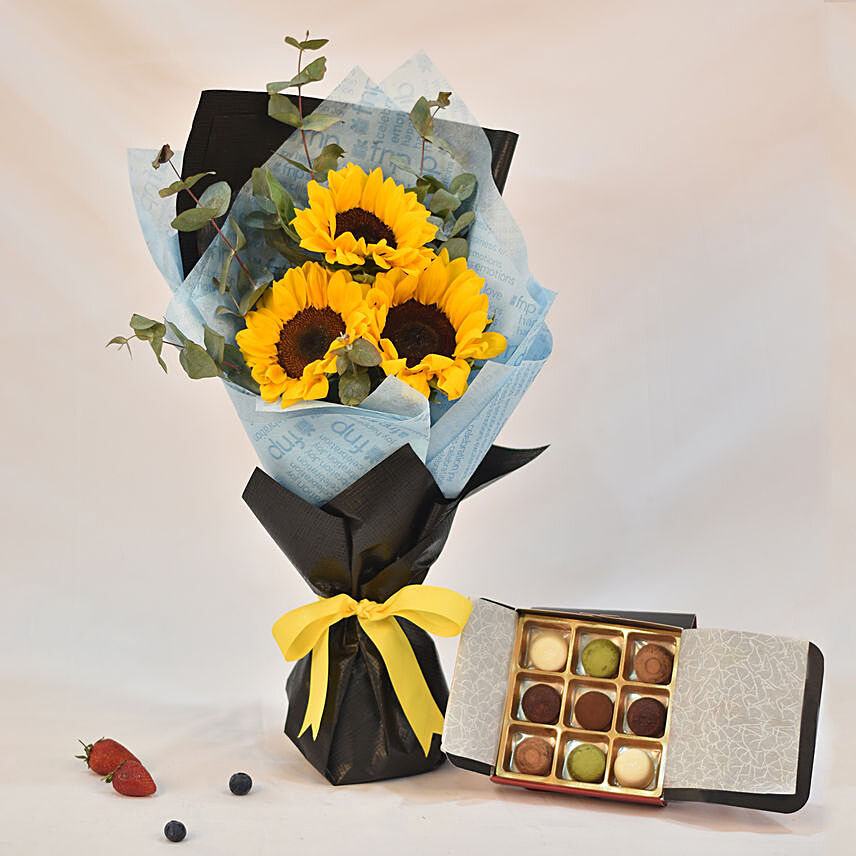 Gleaming Sunflower Bouquet With Truffle Chocolate: Flower and Chocolates For Anniversary