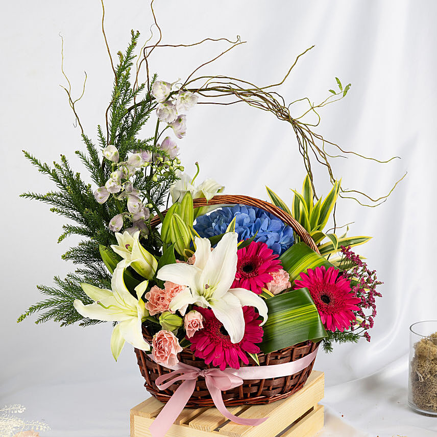 Cheerful Flowers Basket: Gerbera Bouquet