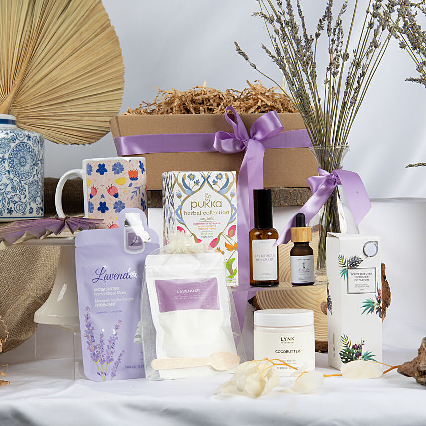 Lavender Goodness with Herbal Tea: Cosmetic Hampers 