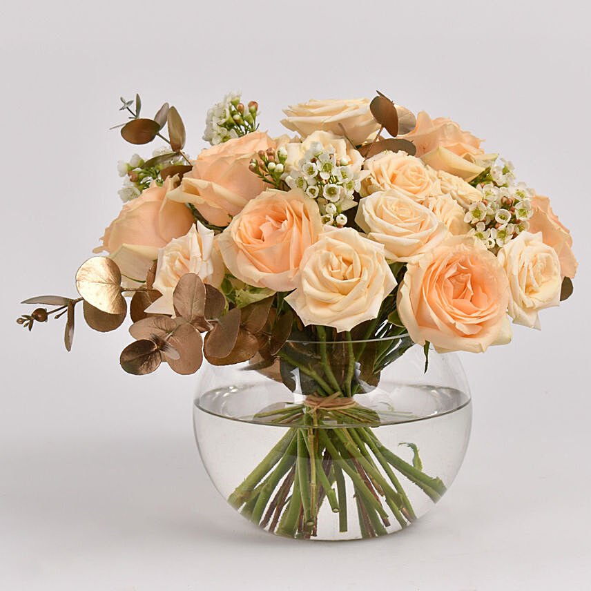 Peach Roses Table Centerpiece Flowers: Table Flowers
