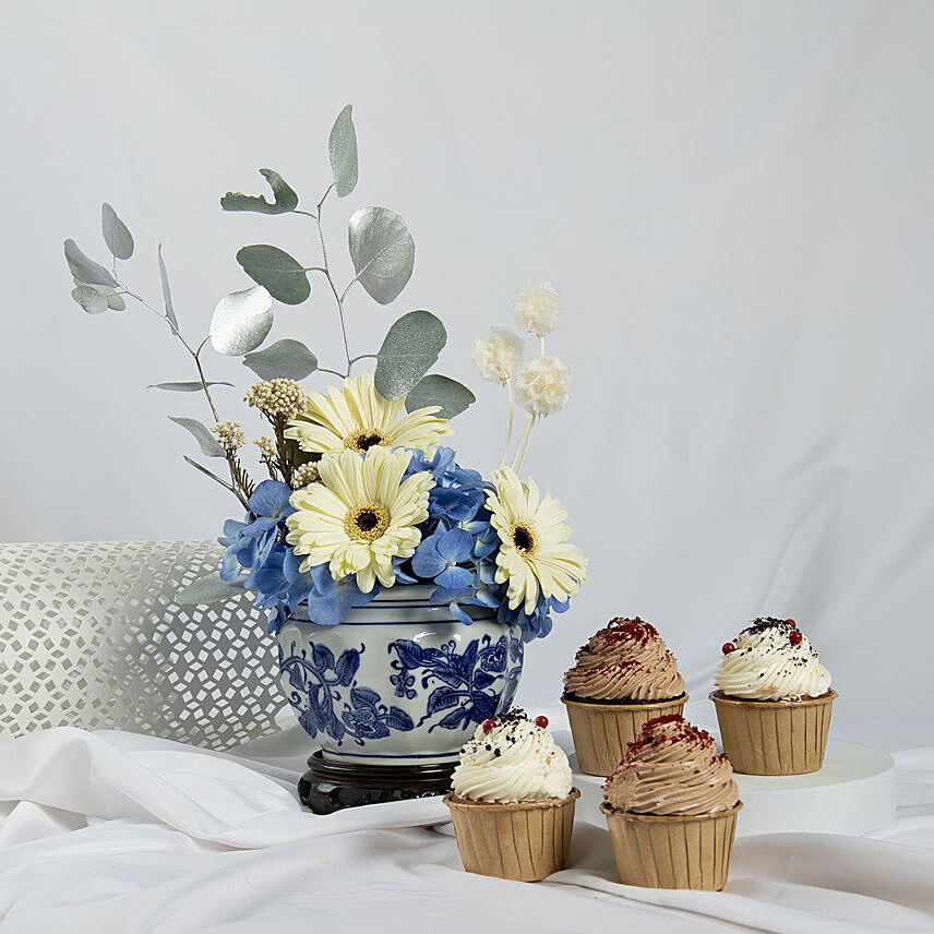 White and Blue Flowers with Cupcakes: Best Selling Gifts
