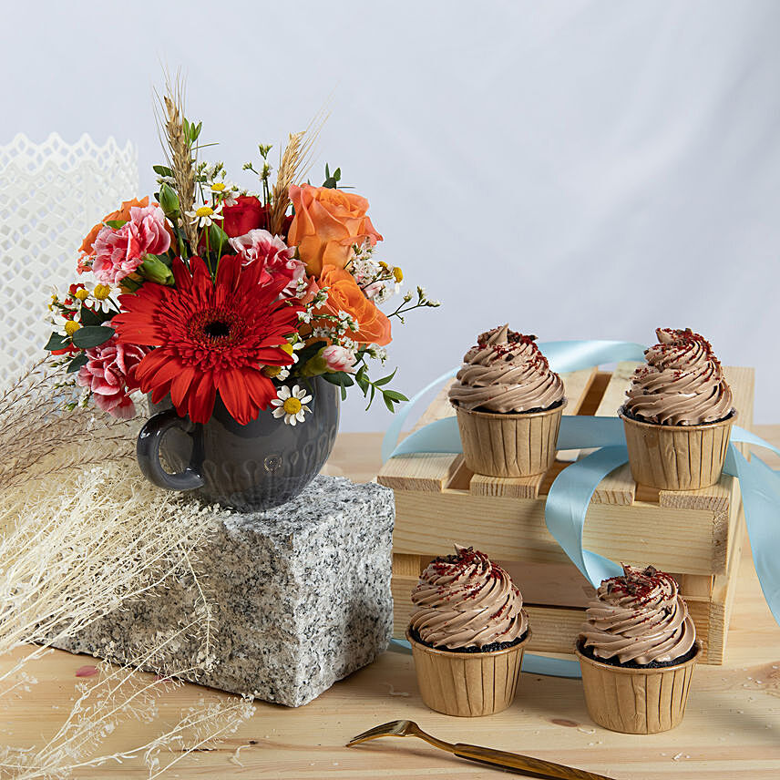 Flowers arrangment and Chocolate Cupcakes: New Arrival Combo Gifts