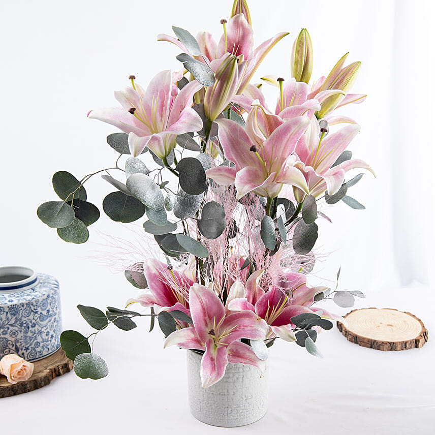 Lilies Beauty Arrangement: Lily Flowers