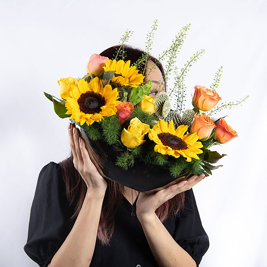 Sunflower Glory: Table Centerpieces 