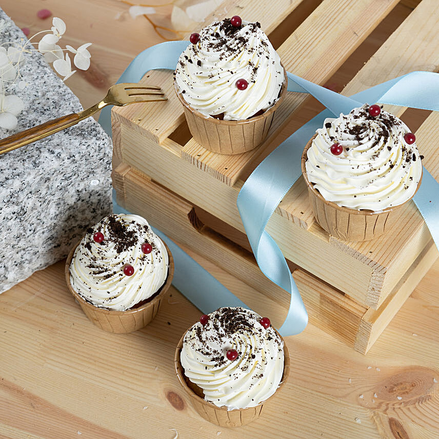 Vanilla Cupcakes Set of 4: Cupcake Delivery